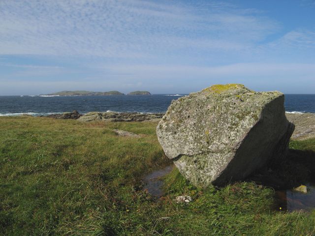 Glacial erratic boulder
