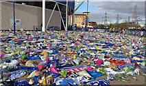 SK5802 : Tributes at the King Power Stadium, Leicester by Mat Fascione