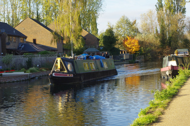 canal boat trips kings langley