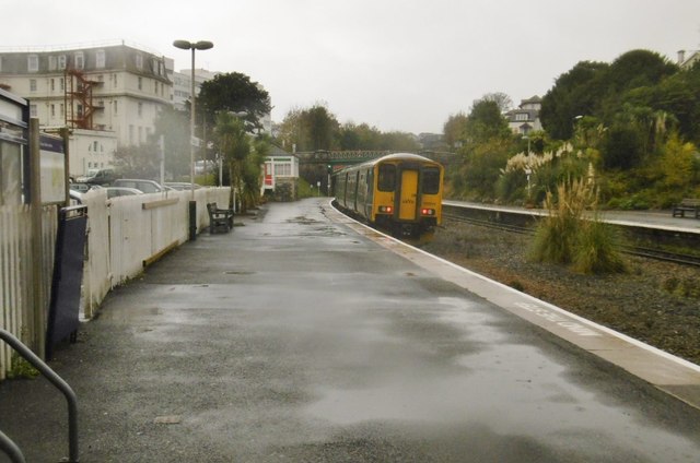 Torquay, train