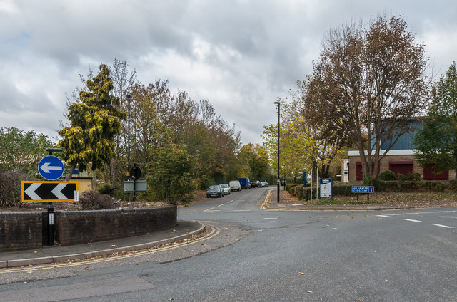 Coulsdon Town Railway Station, Croydon - area information, map, walks ...