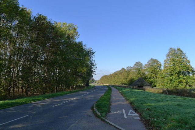 Road and cycle on the Hambleton isthmus