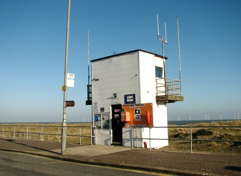 Coastguard lookout station at North... © Evelyn Simak :: Geograph ...