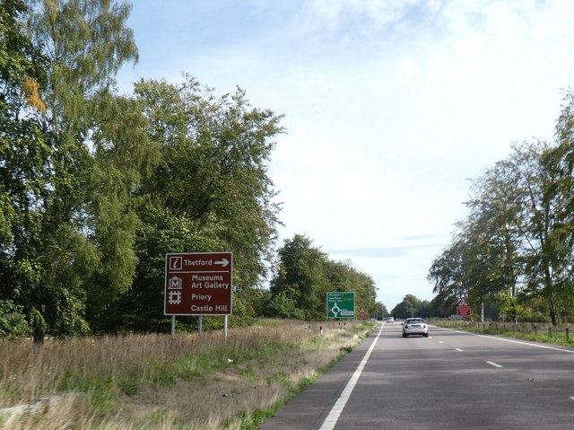 Signs on A11 eastbound ahead of Thetford
