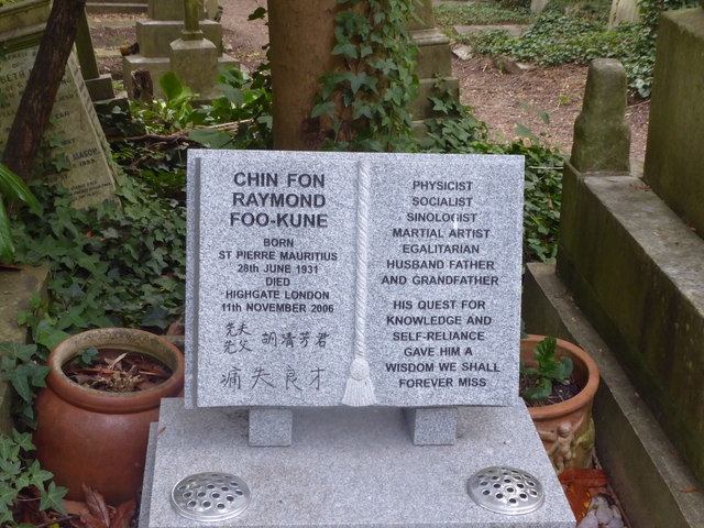 The grave of Chin Fon Raymond Foo-Kune, Highgate East  Cemetery