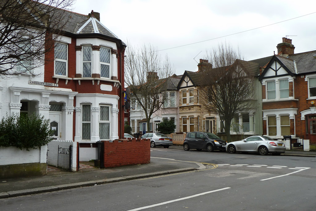 Junction of Kimberley Road and Rhodesia... © Robin Webster :: Geograph