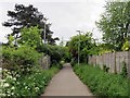 Footpath to Southfield Park