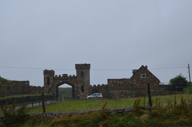 Clifden Castle Gateway