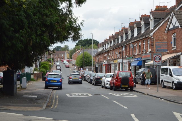 Silverdale Rd © N Chadwick cc-by-sa/2.0 :: Geograph Britain and Ireland