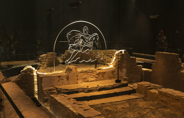 London Mithraeum : interior view