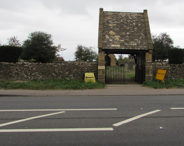 Stow-on-the-Wold Cemetery entrance