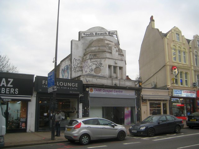 Brixton: Former Pyke's Cinematograph Theatre & former Clifton Cinema