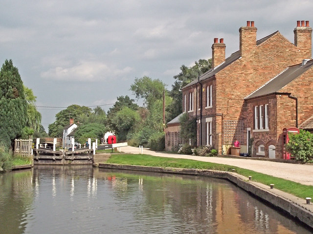 Trent and Mersey Canal at Shardlow Lock,... © Roger D Kidd cc-by-sa/2.0 ...