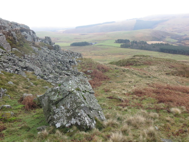 Large boulder near Cat Crag