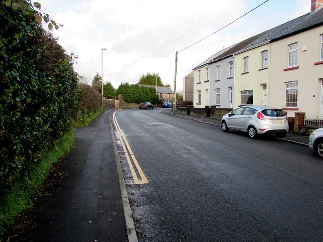 Towards a bend in Llwyncelyn Terrace, Nelson
