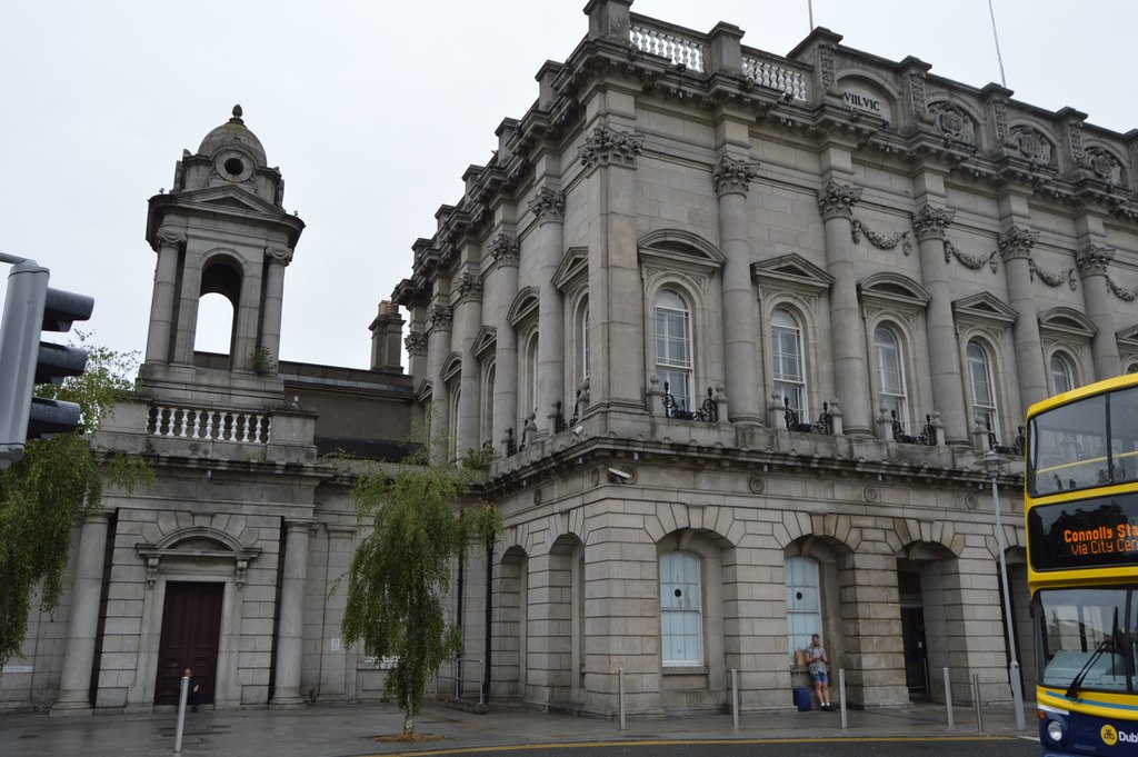 heuston-station-n-chadwick-cc-by-sa-2-0-geograph-ireland