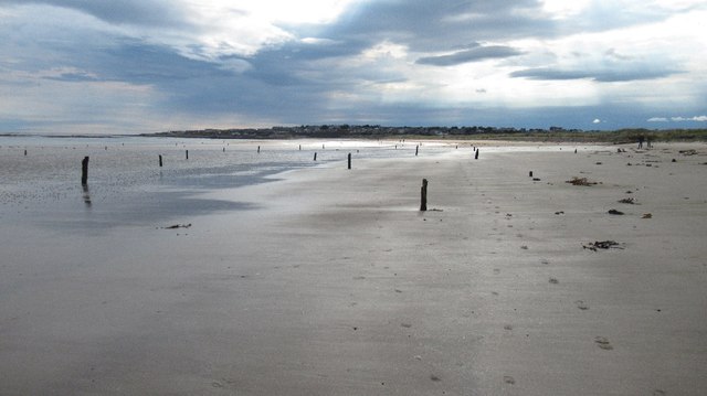 Anti-glider posts, Lossiemouth © Richard Webb :: Geograph Britain and ...