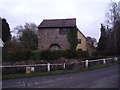 Gatehouse at Manor House (Yarpole)