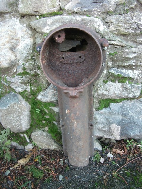 Remains of water tap, Llanllechid