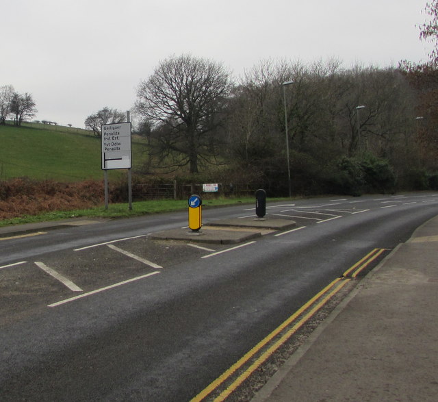 Pedestrian refuge in Penallta Road, Penallta