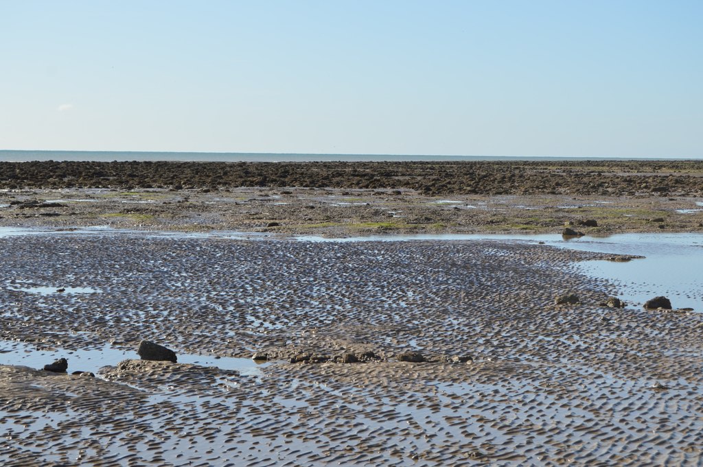 Sand exposed at low tide © N Chadwick cc-by-sa/2.0 :: Geograph Britain ...