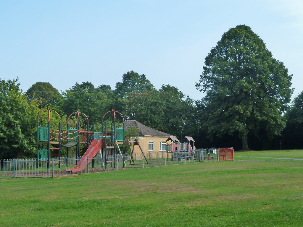 Play area, Westmore Green, Tatsfield © Robin Webster :: Geograph ...