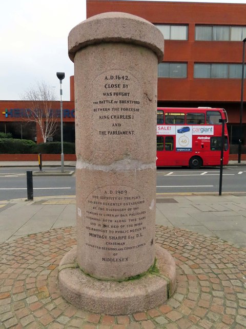 The Memorial Column on High Street