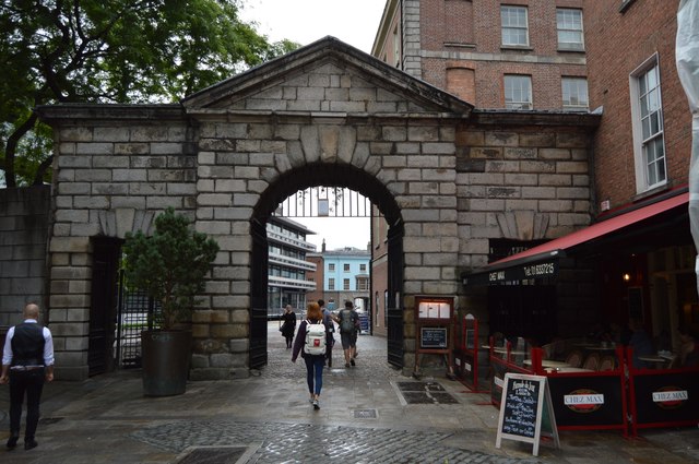 Archway to Dublin Castle