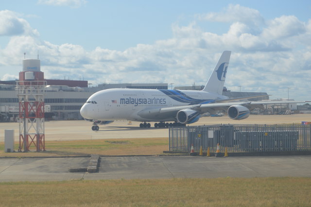 Heathrow Airport  Malaysia Airlines © N Chadwick  Geograph Britain