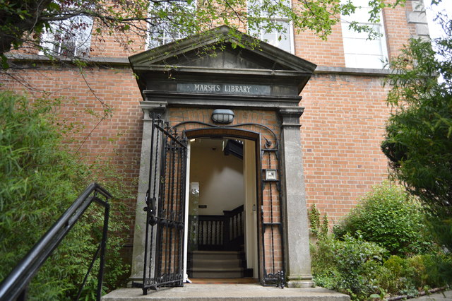 Entrance, Marsh's Library