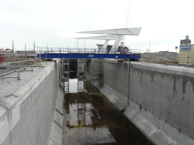 The lock of the navigation cut