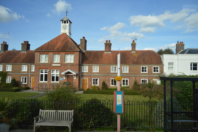 Almshouses © N Chadwick Cc-by-sa/2.0 :: Geograph Britain And Ireland