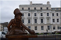 SH7882 : The Madhatter and the Queens hotel. by steven ruffles