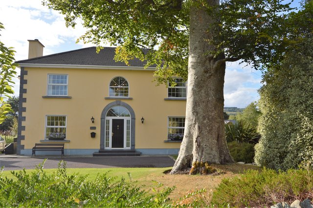 Driftwood B&B © N Chadwick Cc-by-sa/2.0 :: Geograph Ireland