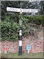 Old Direction Sign - Signpost in Cruckmeole, Pontesbury