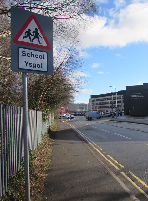 Warning sign School/Ysgol in Aberdare