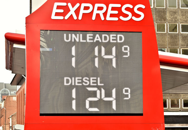 Fuel prices sign, Belfast (14 February 2019)