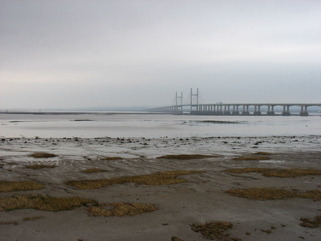 The east bank of the River Severn at Severn Beach