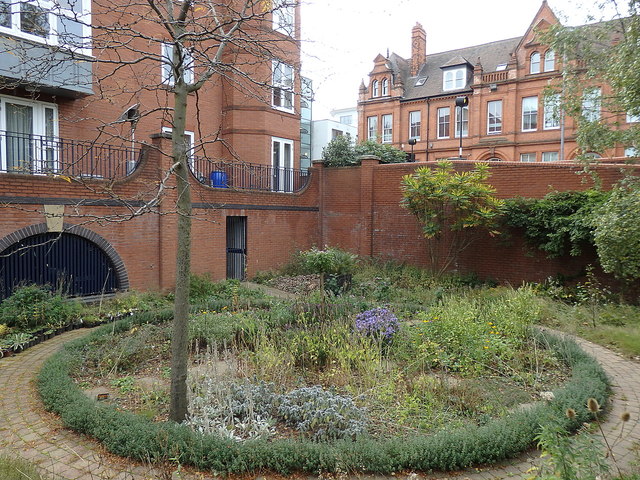 Residential garden by the Birmingham Canal, Birmingham