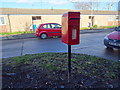 TA0528 : Elizabeth II postbox on St Joseph Drive, Hull by JThomas