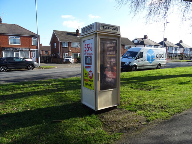K8 telephone box on Pickering Road, Hull