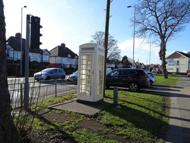 K6 telephone box on Anlaby Road, Hull