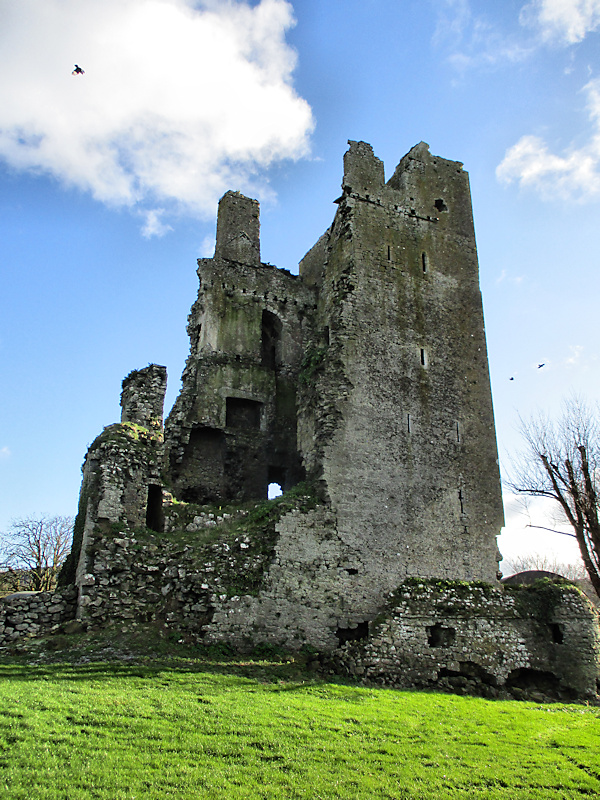 Ruined Castle kevin higgins cc-by-sa 2 0 Geograph Ireland