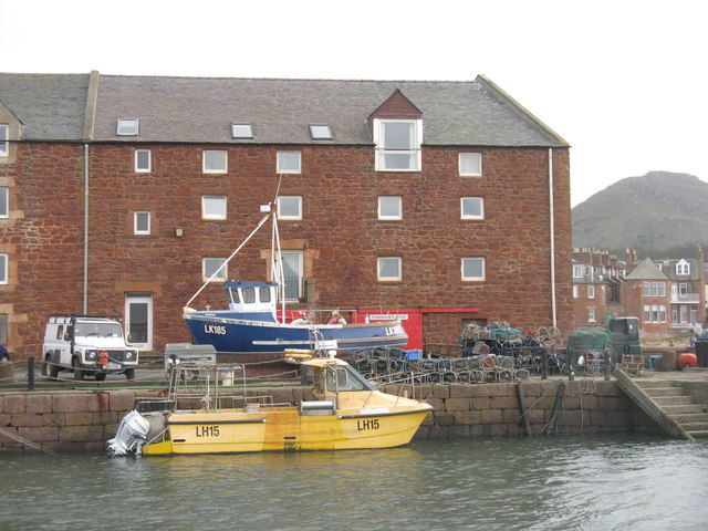 North Berwick Harbour © M J Richardson cc-by-sa/2.0 :: Geograph Britain ...