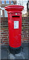 Elizabeth II postbox on West Dyke Road, Redcar