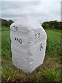 SW9546 : Old Guide Stone by the B3287, near Gargus Farm, Cuby parish by Milestone Society