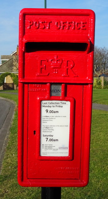 Close up, Elizabeth II postbox on Wheatlands Park Redcar