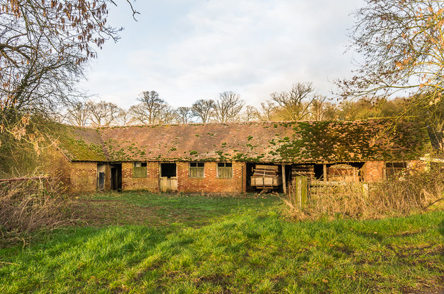 Outbuildings, Oakly Park © Ian Capper cc-by-sa/2.0 :: Geograph Britain ...