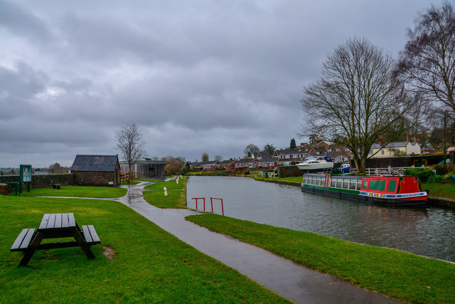 Tiverton : Grand Western Canal © Lewis Clarke :: Geograph Britain and ...