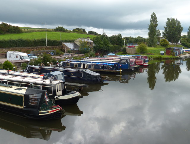 Galgate Marina on the Lancaster Canal © Mat Fascione cc-by-sa/2.0 ...